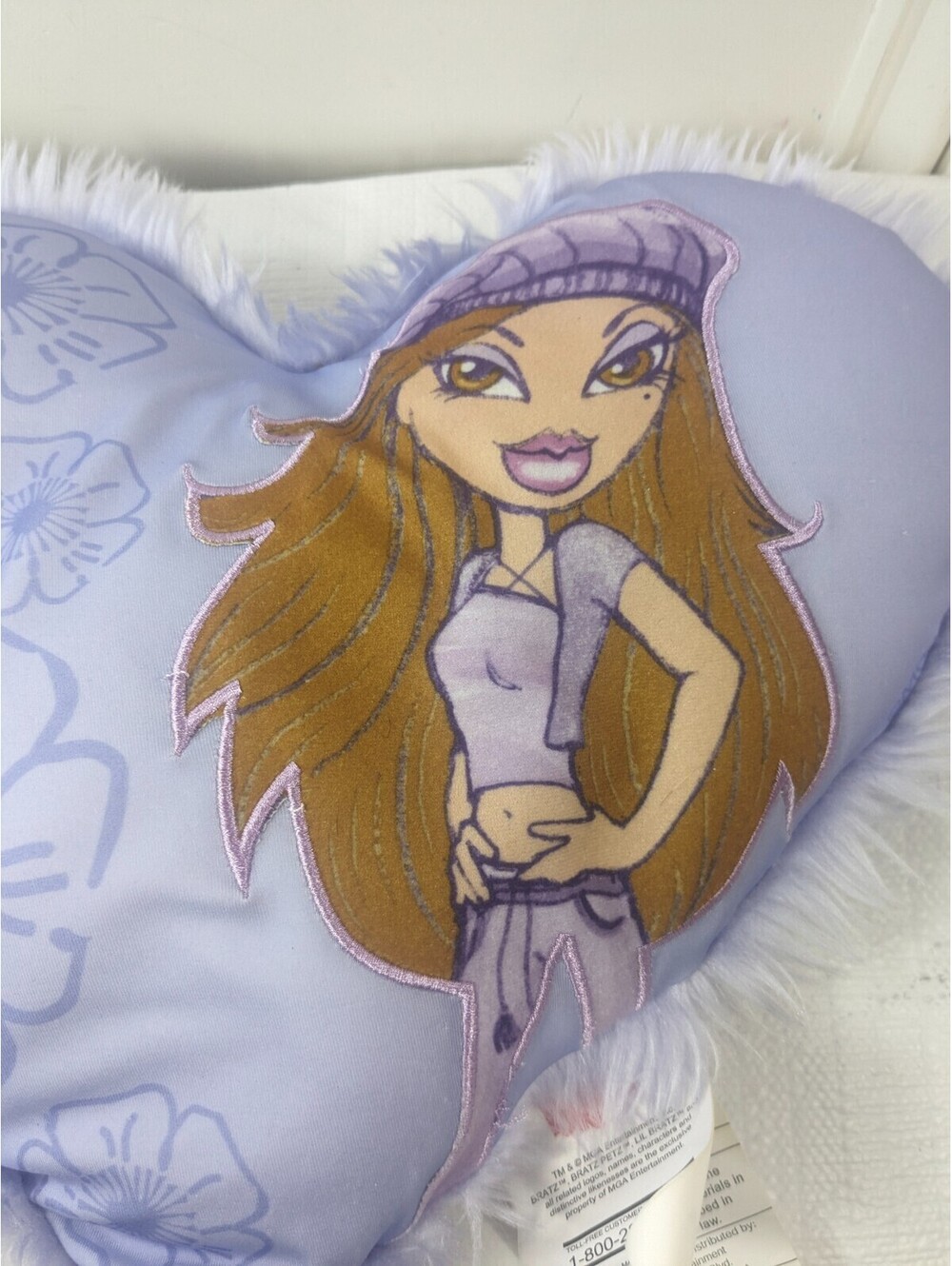 Vintage Bratz dolls MGA home decor pillow room purple heart shaped brats floral - Picture 2 of 8